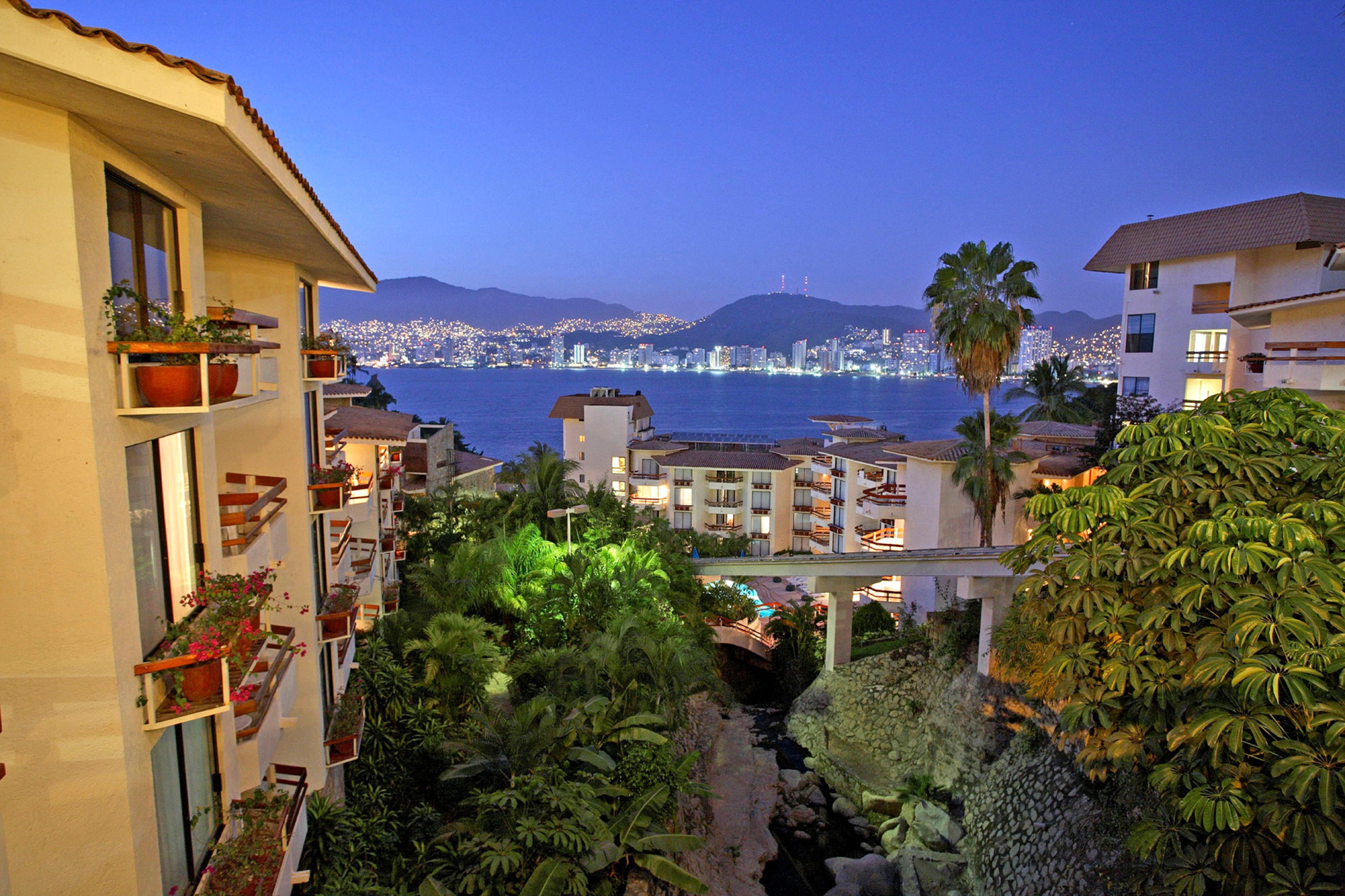 Park Royal Complex 4*