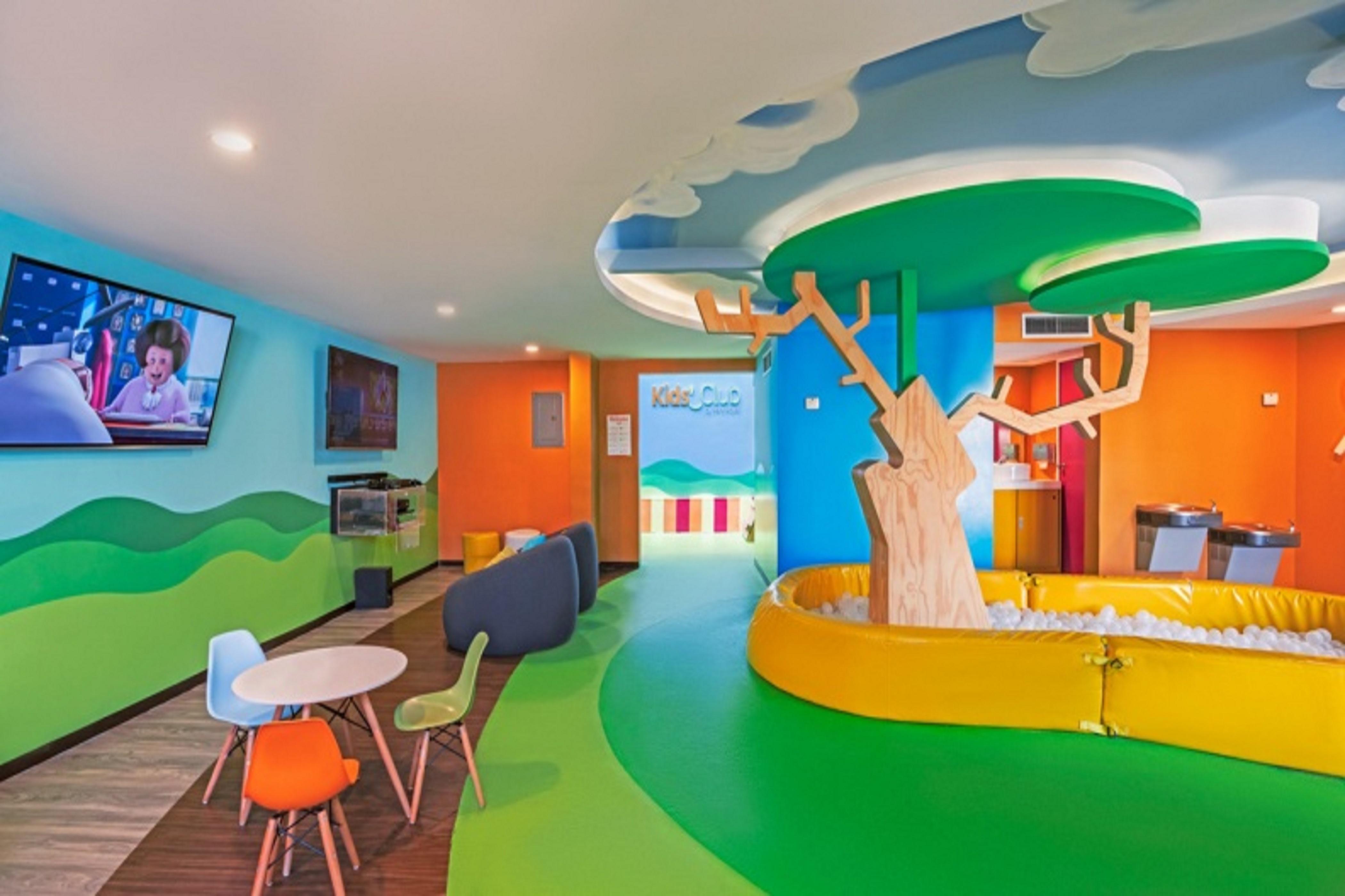 Park Royal Complex 4*
